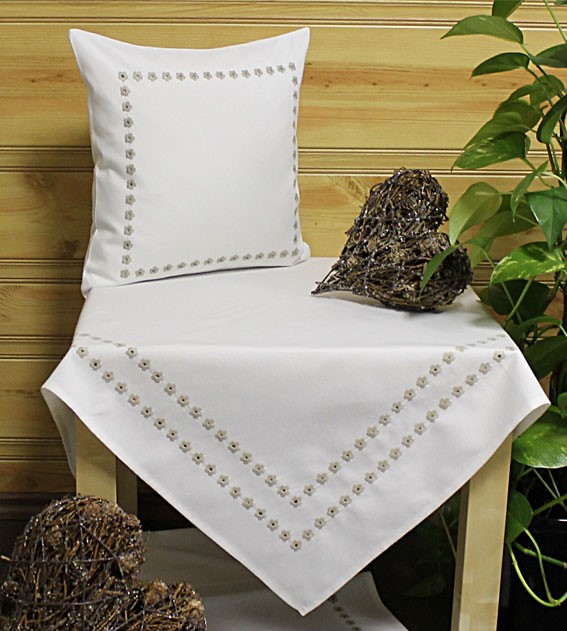 Hossner Kissenhülle Abenberg Landhaus Stil creme-braun 40x40 cm 1 Hossner Kissenhülle Abenberg Landhaus Stil creme-braun 40x40 cm