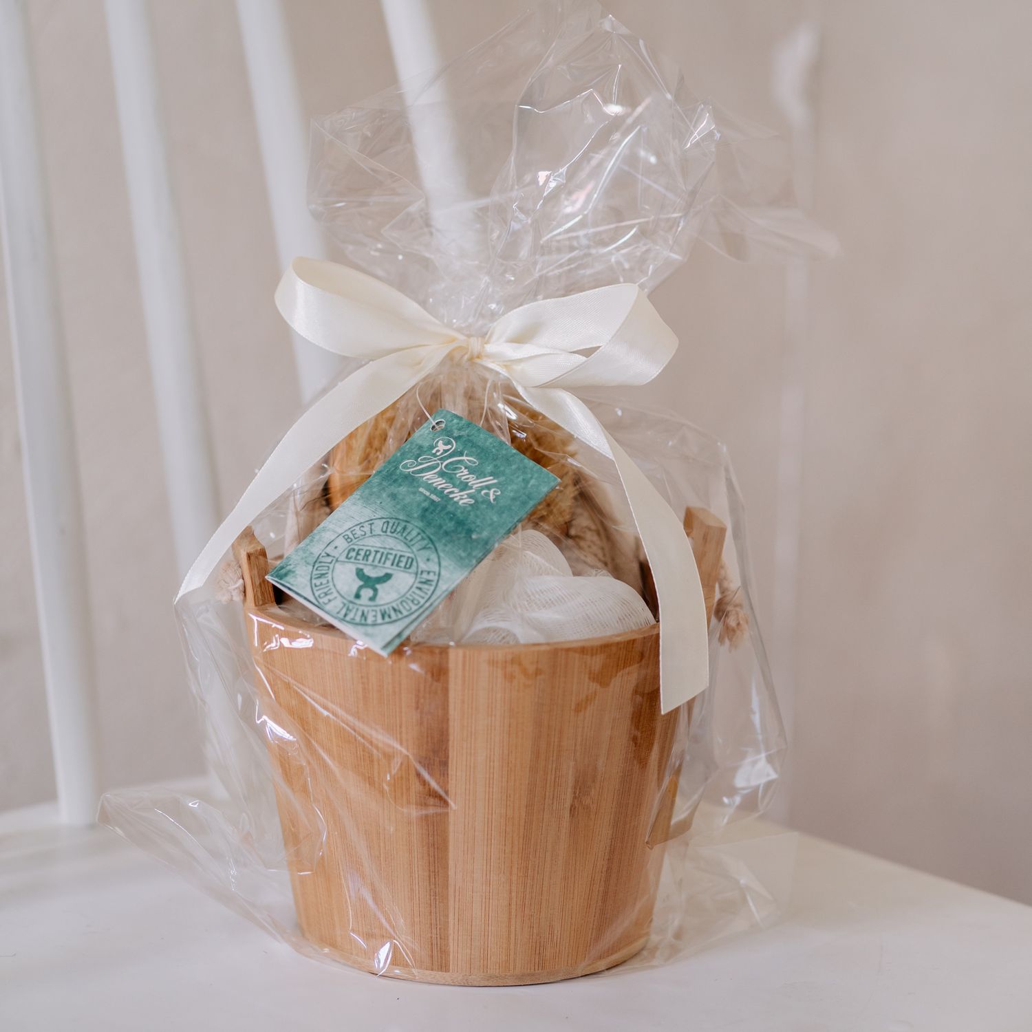 Croll & Denecke Wellness Geschenkset 6-teilig im Sauna Holzbottich 5 Croll & Denecke Wellness Geschenkset 6-teilig im Sauna Holzbottich – Bild 5