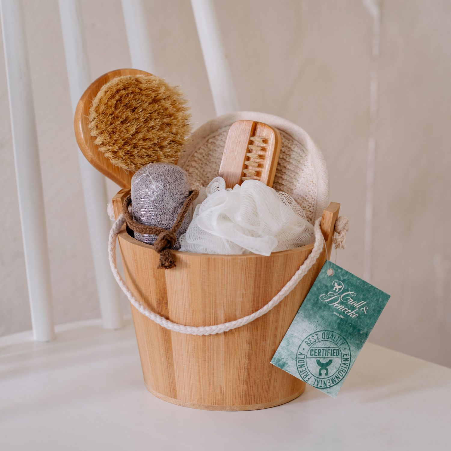 Croll & Denecke Wellness Geschenkset 6-teilig im Sauna Holzbottich 4 Croll & Denecke Wellness Geschenkset 6-teilig im Sauna Holzbottich – Bild 4