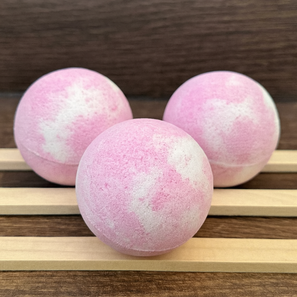 Alternative view of Nesbel Handgemachte Badebombe Frühlingsobstgarten mit Traubenkernöl 1 Stück 125 g