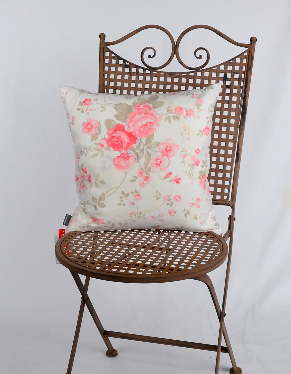 Hossner Kissenhülle Kissenbezug Megan Landhaus geblümt 40x40 cm 2 Hossner Kissenhülle Kissenbezug Megan Landhaus geblümt 40x40 cm – Bild 2