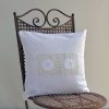 Romantische Kissenhülle echte Spitze Handarbeit Vintage Landhaus 40x40 cm 8 DSC2033 1