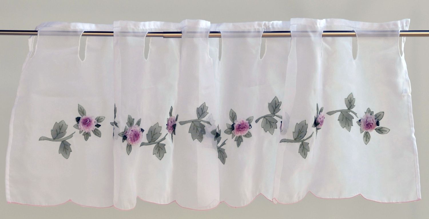 Hossner Scheibengardine Panneaux mit Rosenblüten H/B 30x100 cm 1 Hossner Scheibengardine Panneaux mit Rosenblüten H/B 30x100 cm