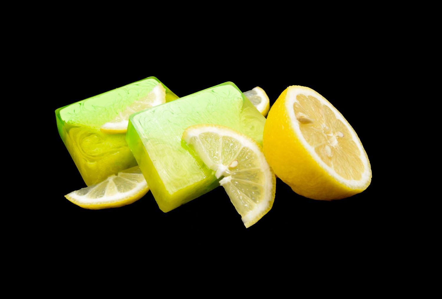 Nesbel Seife Zitrone – klar & zitrusfrisch | Glycerin & Ziegenmilch (100 g) 2 Nesbel Seife Zitrone – klar & zitrusfrisch | Glycerin & Ziegenmilch (100 g) – Bild 2