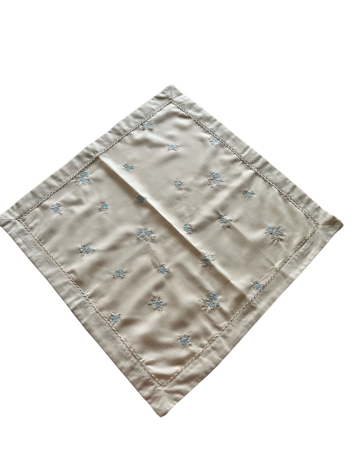 Hossner Deckchen Tischdecke Mitteldecke Tittling romantisch Millefleur 2 Hossner Deckchen Tischdecke Mitteldecke Tittling romantisch Millefleur – Bild 2