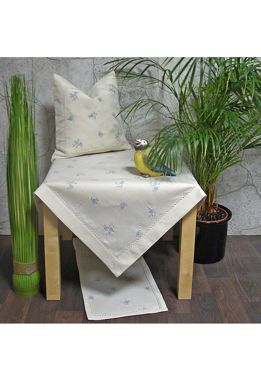 Hossner Deckchen Tischdecke Mitteldecke Tittling romantisch Millefleur 3 Hossner Deckchen Tischdecke Mitteldecke Tittling romantisch Millefleur – Bild 3