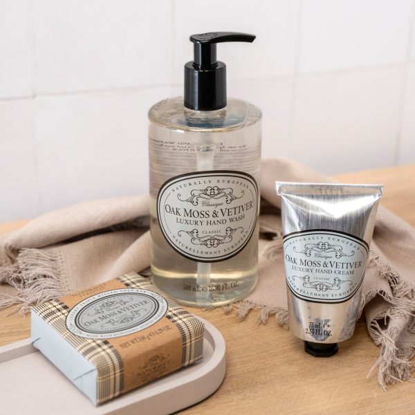 Alternative view of Naturally European Flüssigseife – Oak Moss & Vetiver (500 ml)